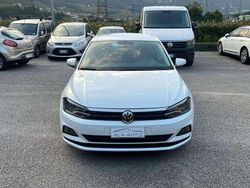 Bianco(met.) Usata 2019 VW Polo Trendline Tre volumi | 14.000 € (Buon prezzo)