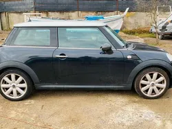 Nero Usata 2010 Mini Cooper Due volumi | 5000 € (Buon prezzo)