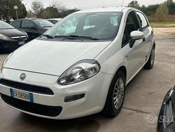 Bianco Usata 2014 Fiat Grande Punto Due volumi | 3900 € (Buon prezzo)