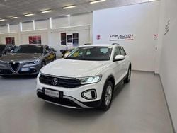Bianco Usata 2022 VW T-Roc Life SUV | 21.900 € (Buon prezzo)