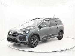 Verde oxide Usata 2024 Dacia Jogger Expression Monovolume | 19.200 € (Buon prezzo)