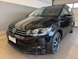 Nero Usata 2019 VW Touran Comfortline Monovolume | 23.950 € (Cara)