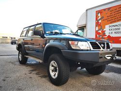 Blu/azzurro Usata 2002 Nissan Patrol SUV | 14.500 € (Molto cara)