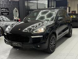 Nero Usata 2017 Porsche Cayenne Platinum Edition SUV | 34.900 € (Cara)