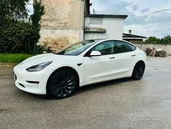 Bianco Usata 2021 Tesla Model 3 Performance Tre volumi | 37.500 €