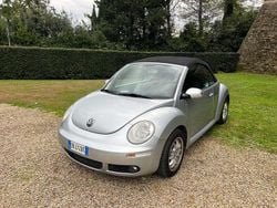 Argento Usata 2006 VW Beetle Cabrio | 7300 € (Buon prezzo)