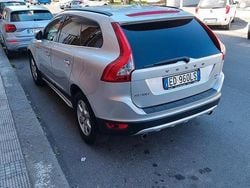 Usata 2011 Volvo XC60 SUV | 7000 € (Ottimo prezzo)