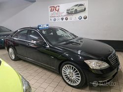 Nero Usata 2010 Mercedes S350 Tre volumi | 18.500 €