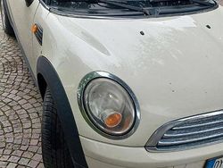 Bianco Usata 2009 Mini Cooper Due volumi | 2500 € (Ottimo prezzo)