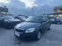 Grigio Usata 2009 Skoda Fabia Station wagon | 2990 € (Buon prezzo)