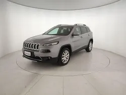 Argento Usata 2017 Jeep Cherokee Limited SUV | 14.990 € (Buon prezzo)