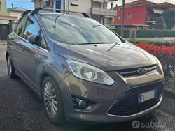 Usata 2012 Ford C-MAX Titanium Monovolume | 4900 € (Buon prezzo)