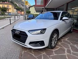 Bianco ghiacciaio metallizzato Usata 2020 Audi A4 Business Station wagon | 22.699 € (Ottimo prezzo)