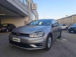Argento Usata 2018 VW Golf VII Trendline Tre volumi | 13.900 € (Buon prezzo)
