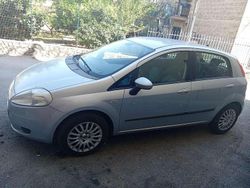 Grigio Usata 2009 Fiat Grande Punto Dynamic Due volumi | 4000 €