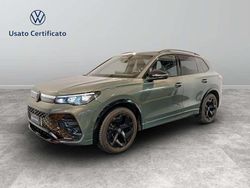 Velvet green metallizzato Usata 2024 VW Tiguan R-line SUV | 39.500 € (Molto cara)