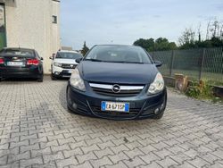 Beige Usata 2010 Opel Corsa Cosmo Tre volumi | 2890 € (Buon prezzo)