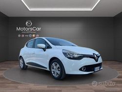 Bianco Usata 2016 Renault Clio IV Life Tre volumi | 6500 € (Cara)