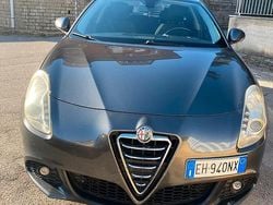 Grigio Usata 2011 Alfa Romeo Giulietta Tre volumi | 4000 € (Ottimo prezzo)