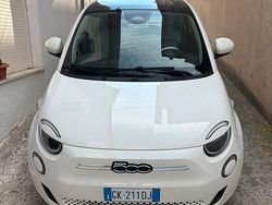 Bianco Usata 2022 Fiat 500e Due volumi | 18.000 €