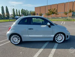 Usata 2022 Abarth 695 Esseesse Due volumi | 26.999 € (Buon prezzo)