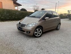 Giallo Usata 2005 Mercedes A150 Avantgarde Monovolume | 4200 € (Cara)
