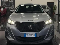 Grigio Usata 2021 Peugeot 2008 Active SUV | 14.990 € (Ottimo prezzo)