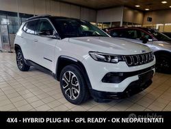 Bianco tetto nero Usata 2021 Jeep Compass Summit SUV | 22.500 € (Cara)