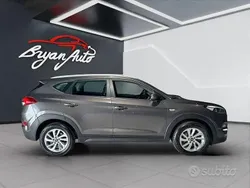 Marrone Usata 2018 Hyundai Tucson Comfort SUV | 10.500 € (Buon prezzo)