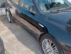 Nero Usata 2010 Alfa Romeo 159 Tre volumi | 4000 € (Cara)