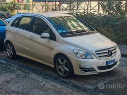 Bianco Usata 2009 Mercedes B200 Monovolume | 5500 € (Buon prezzo)