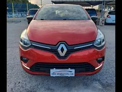 Arancione Usata 2018 Renault Clio IV Tre volumi | 10.500 € (Molto cara)