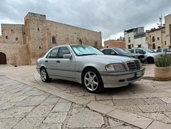 Grigio Usata 2000 Mercedes C200 Tre volumi | 5000 €