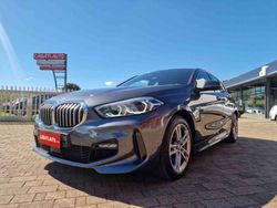 Grigio scuro pastello Usata 2020 BMW 118 M Sport Due volumi | 28.900 € (Molto cara)