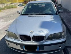 Grigio Usata 2004 BMW 320 Tre volumi | 800 € (Super prezzo)
