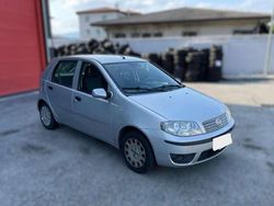 Azzurro Usata 2010 Fiat Punto Classica Tre volumi | 3900 € (Buon prezzo)