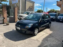 Blu Usata 2006 Ford Fiesta Due volumi | 1490 € (Super prezzo)