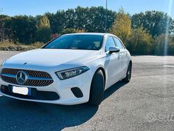 Bianco Usata 2020 Mercedes A180 Tre volumi | 24.500 € (Buon prezzo)