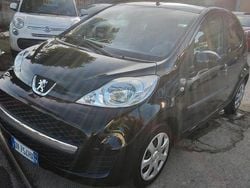 Grigio Usata 2009 Peugeot 107 Due volumi | 3390 € (Buon prezzo)