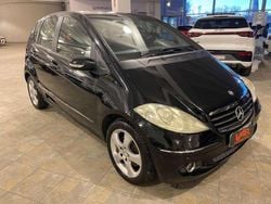 Nero Usata 2005 Mercedes A200 Avantgarde Tre volumi | 2149 € (Buon prezzo)