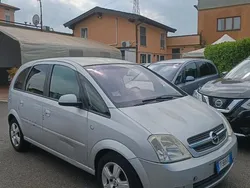Grigio Usata 2004 Opel Meriva Cosmo Monovolume | 1600 € (Buon prezzo)