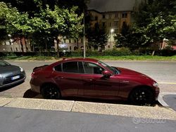 Rosso Usata 2017 Alfa Romeo Giulia Business Tre volumi | 15.500 € (Buon prezzo)