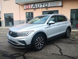 Argento Usata 2022 VW Tiguan Life SUV | 25.000 € (Buon prezzo)