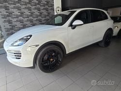 Bianco Usata 2012 Porsche Cayenne SUV | 17.490 € (Buon prezzo)