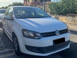 Bianco Usata 2013 VW Polo Sound Tre volumi | 6700 € (Buon prezzo)