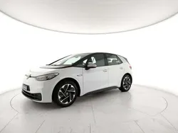 Bianco ghiaccio metallizzato nero Usata 2020 VW ID.3 Edition Due volumi | 18.900 € (Super prezzo)