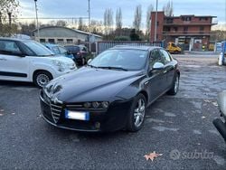 Nero Usata 2011 Alfa Romeo 159 Super Tre volumi | 3900 € (Ottimo prezzo)