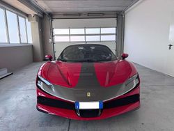 Rosso corsa livrea grigio Usata 2021 Ferrari SF90 Coupé | 470.000 € (Ottimo prezzo)