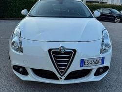 Bianco Usata 2013 Alfa Romeo Giulietta Tre volumi | 3900 € (Ottimo prezzo)
