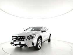 Grigio metallizzato chiaro Usata 2019 Mercedes GLA180 SUV | 21.500 € (Buon prezzo)